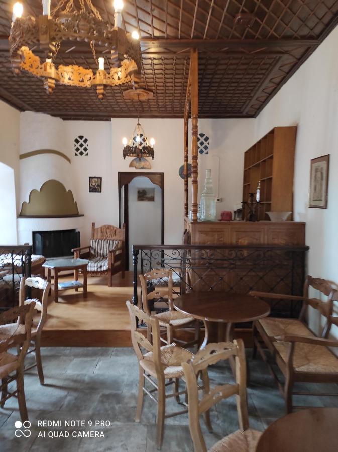 Θετισ Hotell Vizítsa Eksteriør bilde