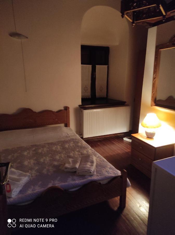 Θετισ Hotell Vizítsa Eksteriør bilde